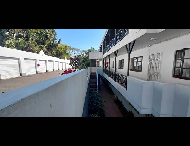 3 BEDROOM APARTMENT FOR SALE IN MANOR GARDENS
